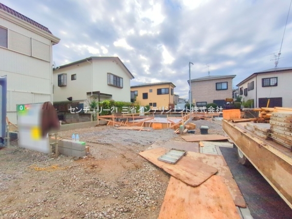 三郷市鷹野4丁目の新築一戸建