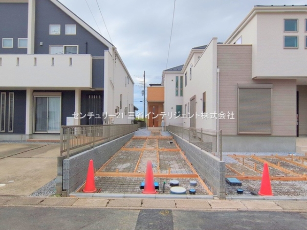 三郷市彦成１丁目の新築一戸建