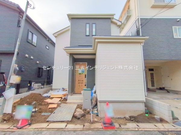 三郷市戸ケ崎３丁目の新築一戸建