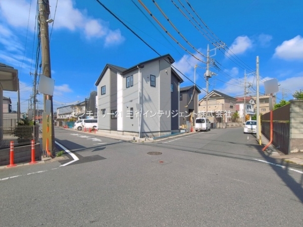 三郷市戸ケ崎１丁目の新築一戸建