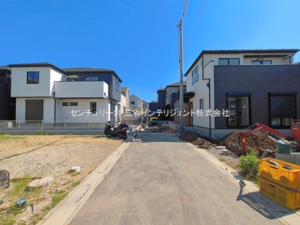 三郷市早稲田８丁目の新築一戸建