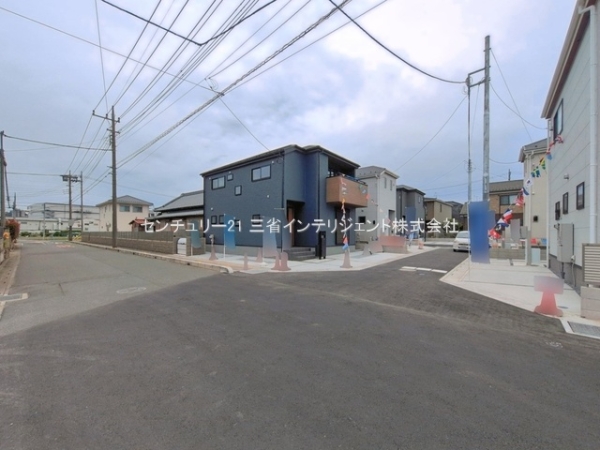 三郷市彦糸１丁目の新築一戸建
