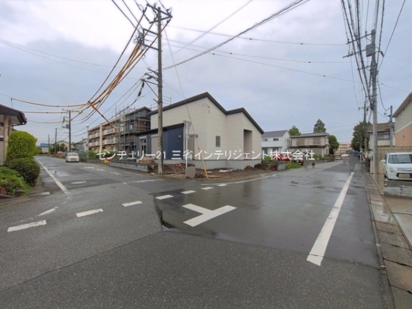 吉川市中曽根２丁目の新築一戸建