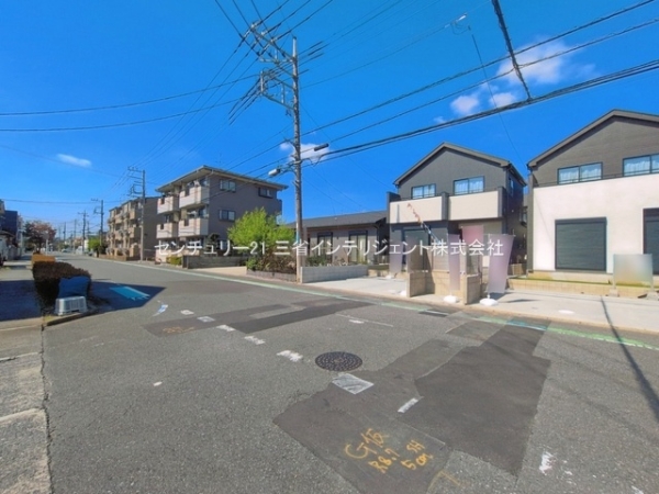 吉川市中曽根２丁目の新築一戸建