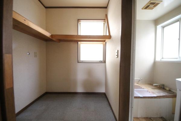 松戸市八ケ崎3丁目の中古一戸建て(洗面台・洗面所)