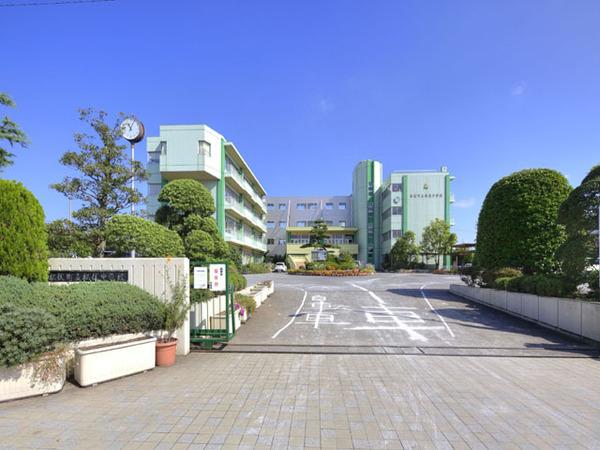 北葛飾郡松伏町大字築比地の土地(松伏中学校)