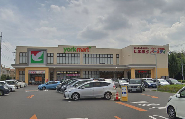 越谷市東大沢3丁目の中古一戸建て(ヨークマート越谷花田店)