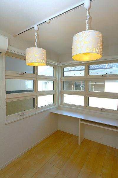 越谷市東大沢３丁目の中古一戸建て