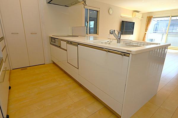 越谷市東大沢３丁目の中古一戸建て