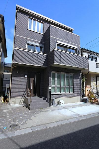 越谷市東大沢３丁目の中古一戸建