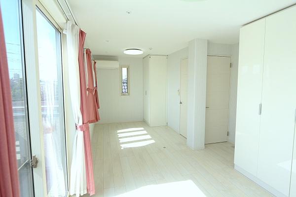 越谷市東大沢３丁目の中古一戸建て