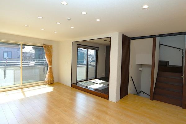 越谷市東大沢３丁目の中古一戸建