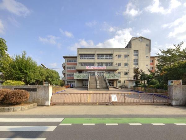 越谷市大字上間久里の新築一戸建(越谷市立桜井南小学校)