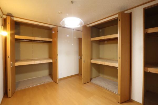 吉川市中央２丁目の中古一戸建て