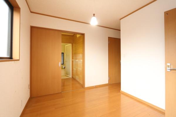 吉川市中央２丁目の中古一戸建て