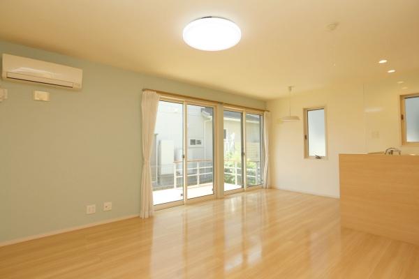 越谷市レイクタウン６丁目の中古一戸建て