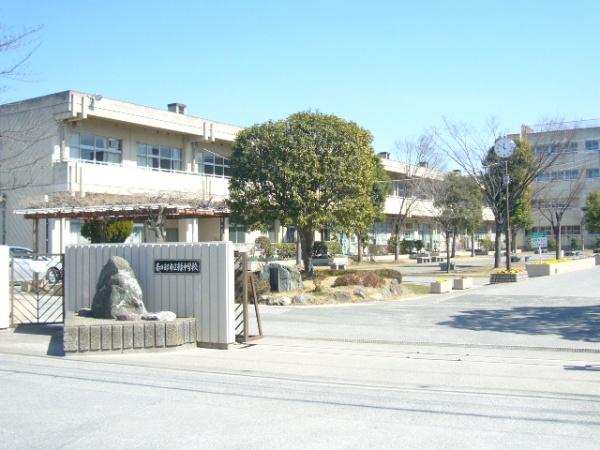 春日部市緑町4丁目の新築一戸建(春日部市立緑中学校)