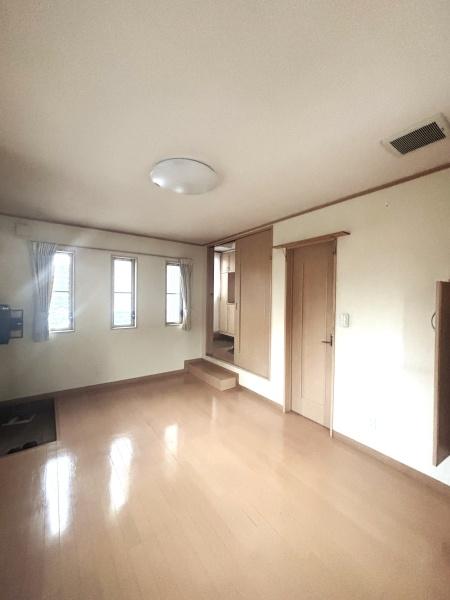 流山市三輪野山４丁目の中古一戸建て