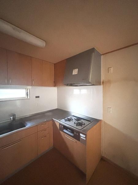 流山市三輪野山４丁目の中古一戸建て