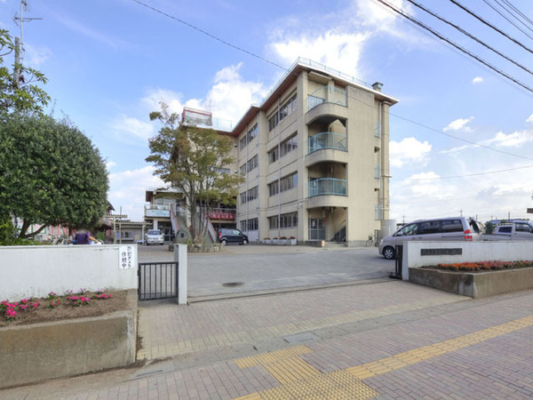 越谷市大字恩間新田の中古一戸建て(越谷市立千間台小学校)