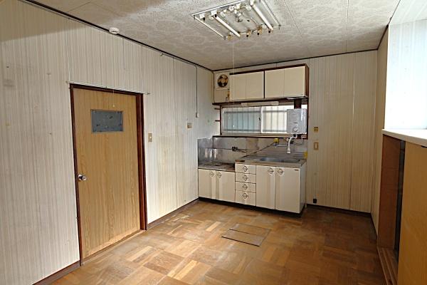 三郷市戸ケ崎３丁目の中古一戸建て