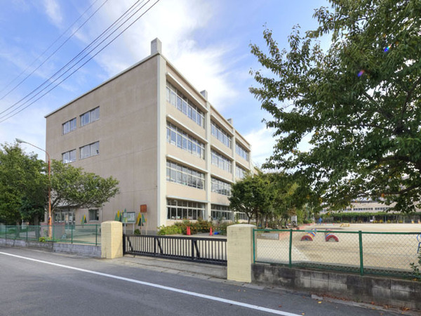 ライオンズマンション新越谷(越谷市立南越谷小学校)