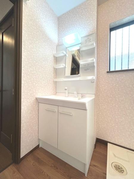 草加市新栄２丁目の中古一戸建て