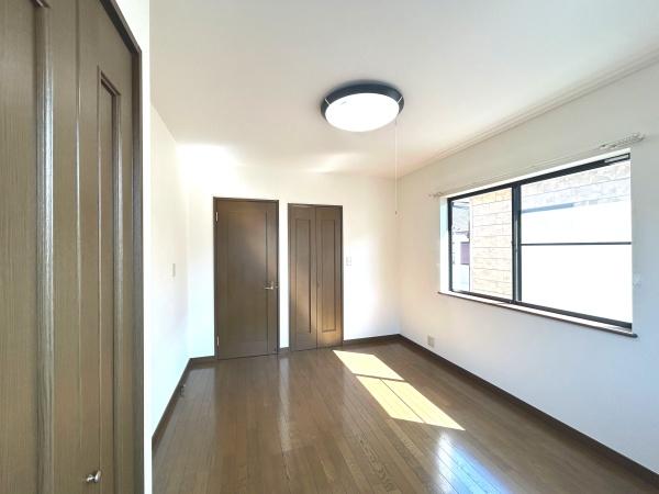 草加市新栄２丁目の中古一戸建て