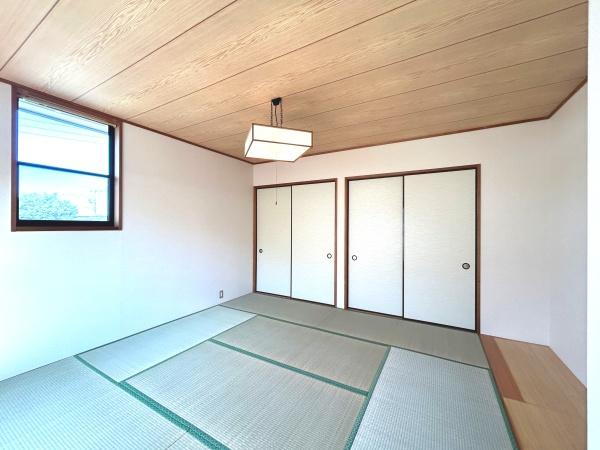 草加市新栄２丁目の中古一戸建て