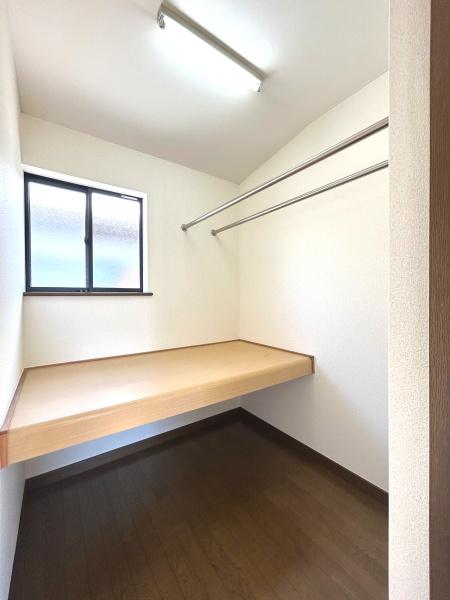 草加市新栄２丁目の中古一戸建て