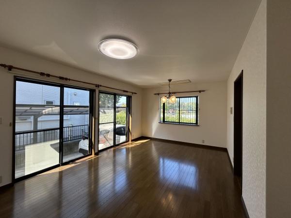 草加市新栄２丁目の中古一戸建