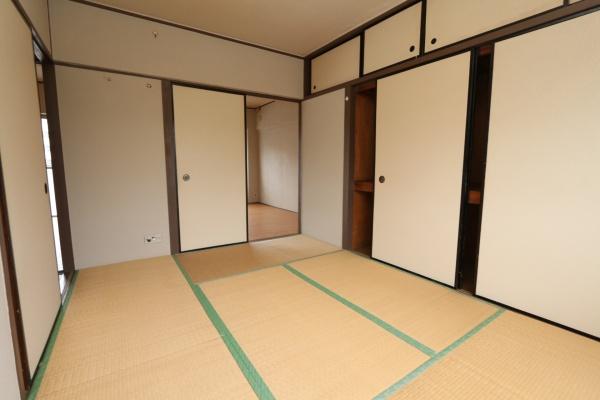 武里団地５街区１８号棟
