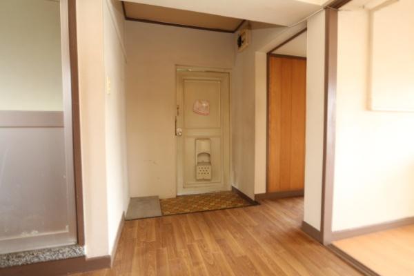 武里団地５街区１８号棟