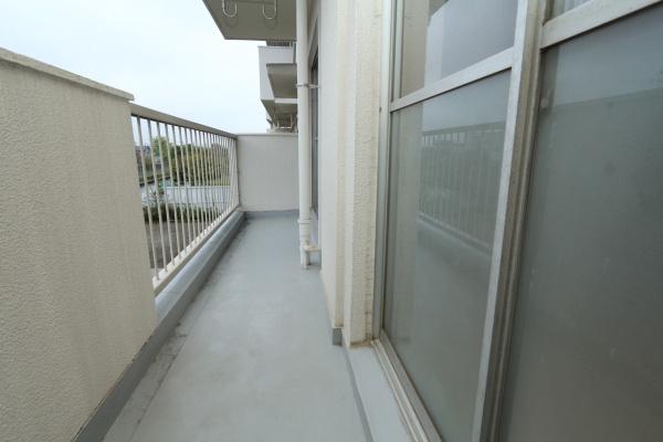 武里団地５街区１８号棟