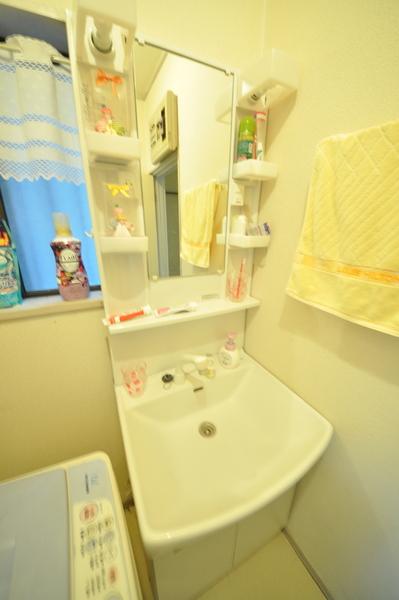 八潮市大字鶴ケ曽根の中古一戸建て