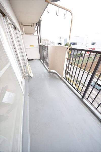 日商岩井三郷マンション　4階