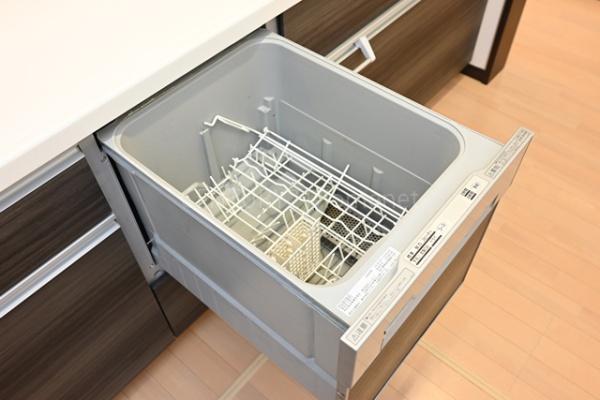 三郷市彦川戸1丁目　戸建