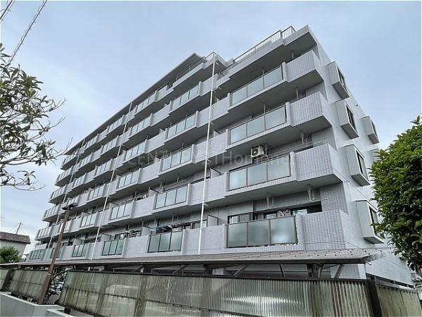 サンライフ吉川　1階