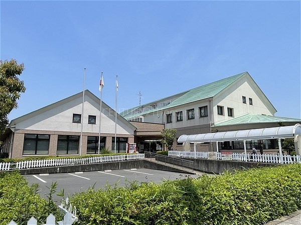 パークフィールドみさとテラウエスト4街区2号館TOWERSⅡ(北部図書館)