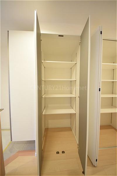 パークフィールドみさと三街区二号館　6階
