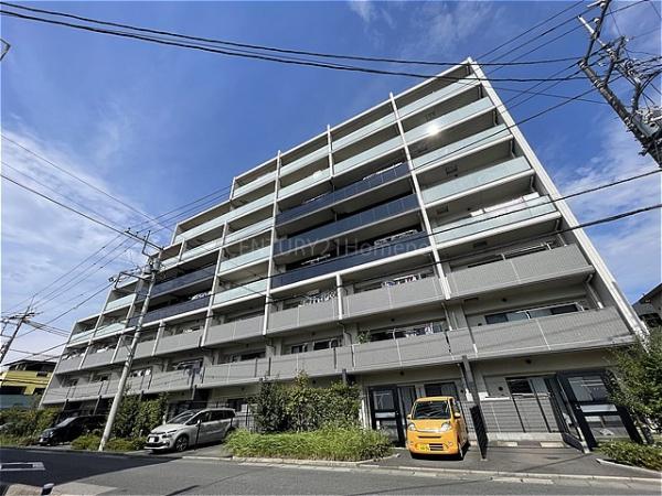 レーベン八潮　1階