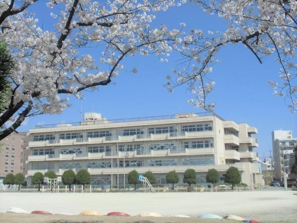 三郷スカイマンション(三郷市立早稲田小学校)