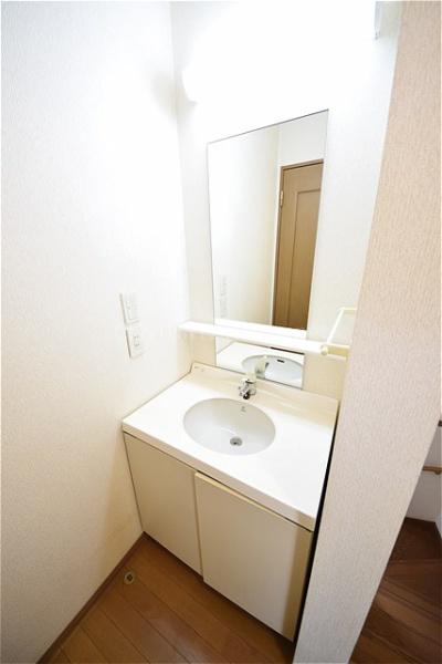 三郷市早稲田６丁目の中古一戸建て