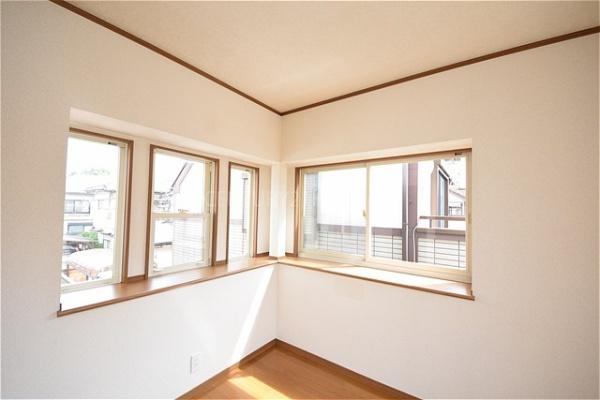 三郷市早稲田６丁目の中古一戸建て
