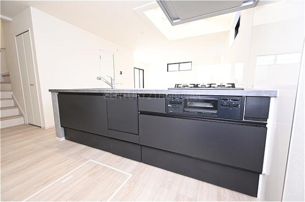 KIS三郷市早稲田8期全4棟　新築戸建　3号棟