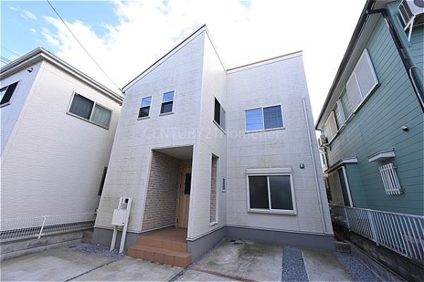 三郷市彦糸1丁目　戸建