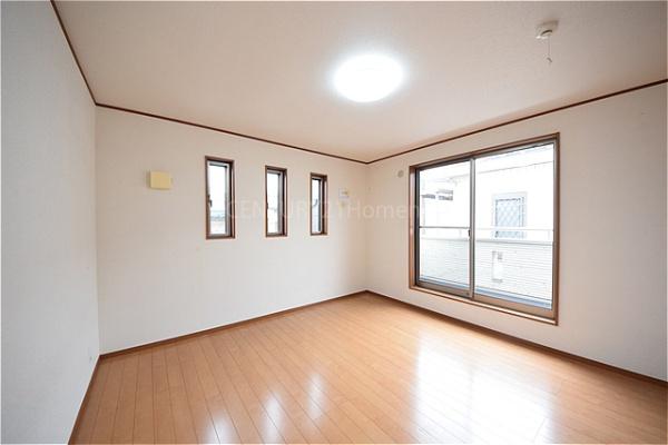 三郷市戸ケ崎５丁目の中古一戸建て