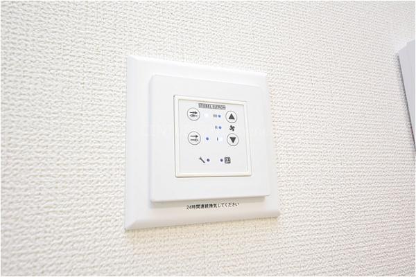 三郷彦沢1丁目24-1期全3棟　新築戸建　1号棟