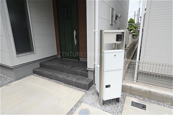 三郷市彦沢2期全1棟　新築戸建　1号棟