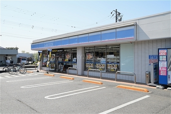 吉川市吉川2丁目の中古一戸建て(ローソン吉川きよみ野店)